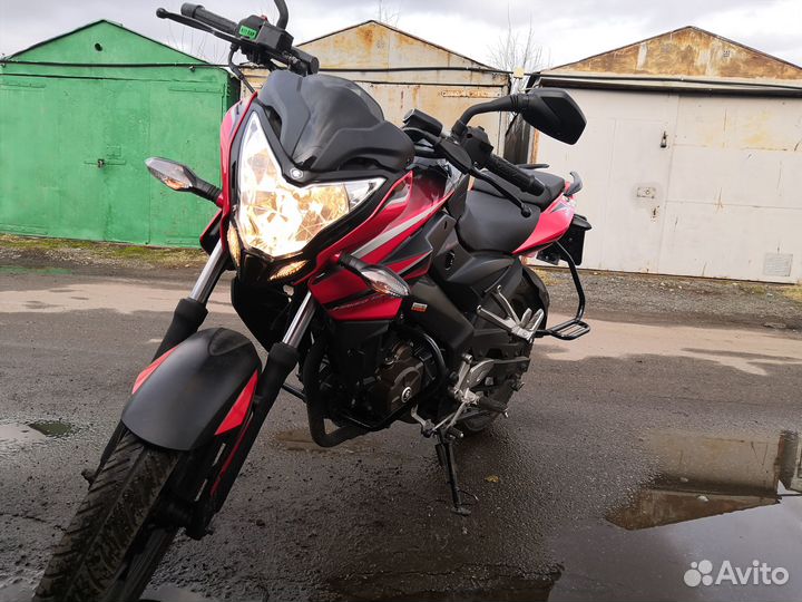 Bajaj Pulsar Ns 150