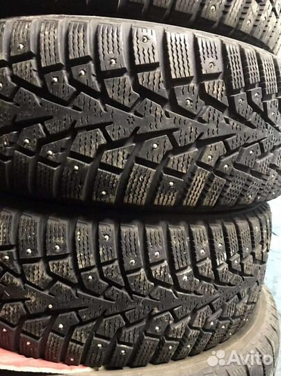 Maxxis ArcticTrekker NP3 215/55 R17