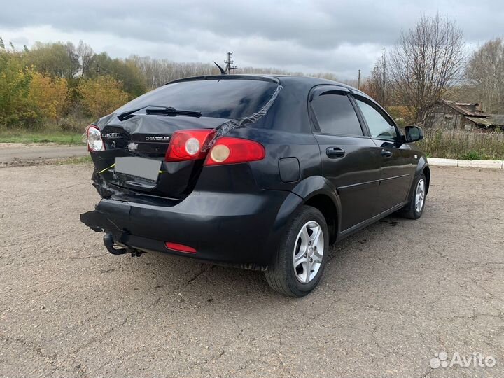 Chevrolet Lacetti 1.4 МТ, 2011, битый, 196 222 км