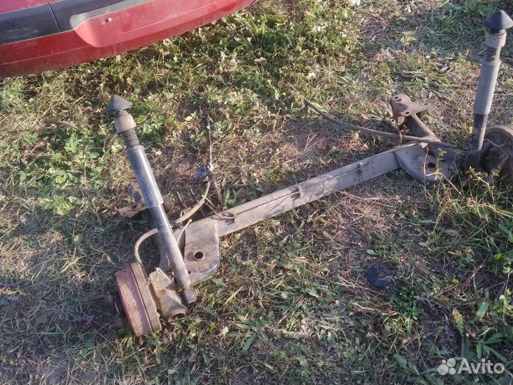 Задняя балка Renault Symbol