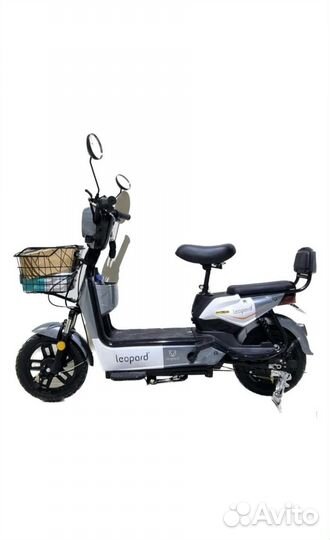 Электросамокат LEO 627882 серый