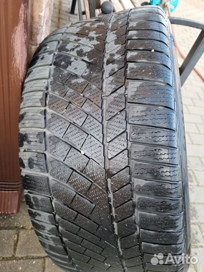 Continental ContiWinterContact TS 830 P 275/45 R20 и 305/40 R20 112V