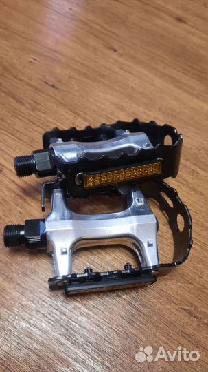 Педали для велосипеда