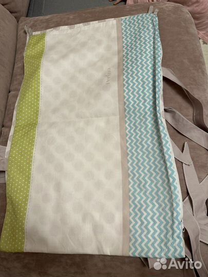 Бортики на кроватку с одеялом, подушкой и бельем