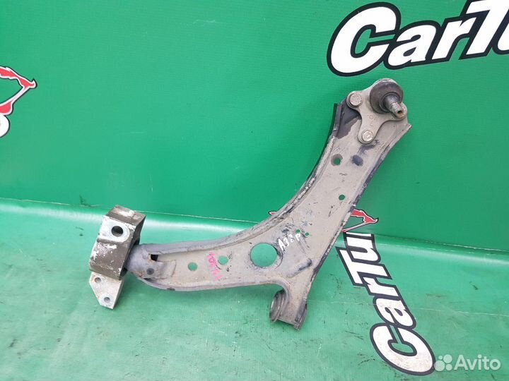 Рычаг подвески нижний передний левый Audi A3 8P