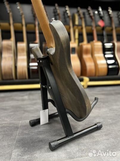 Подставка для гитары (новая)