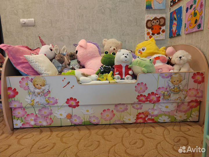 Детская кроватка