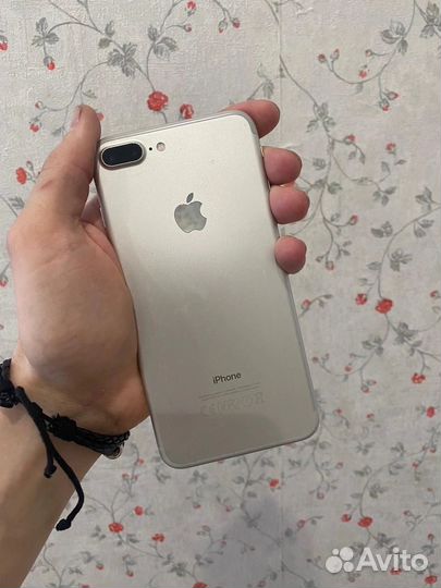 iPhone 7 Plus, 32 ГБ
