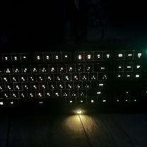 Игровая клавиатура razer с подсветкой