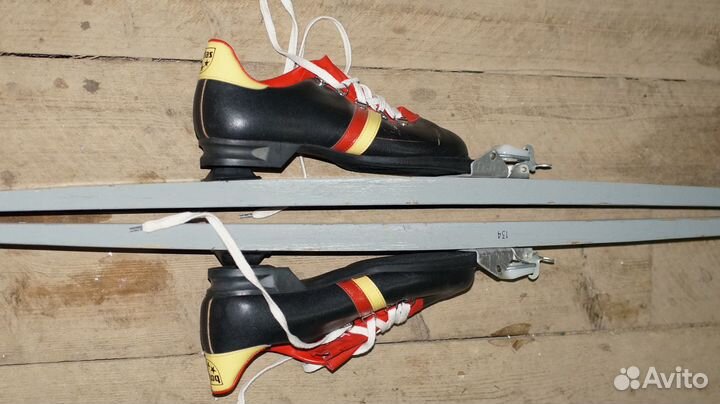 Новые лыжи с ботинками