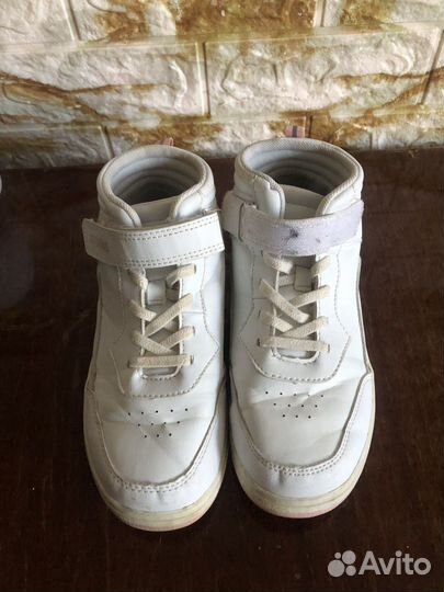 Кроссовки для девочки