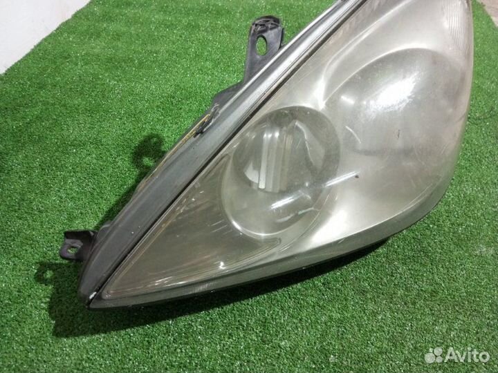 Фара ксеноновая левая Toyota Windom MCV30