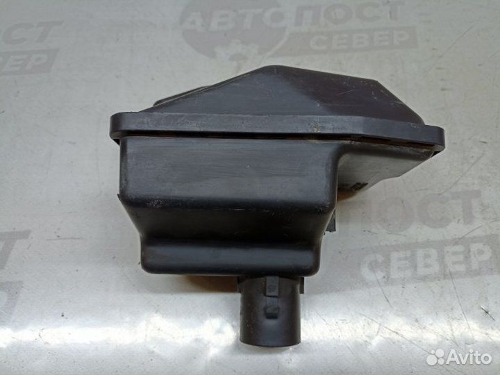 Резонатор воздушного фильтра Nissan Almera N16