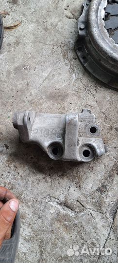 Запчасти на ваз 21099