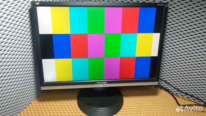 Широкоформатный ЖК монитор ViewSonic VA1926w