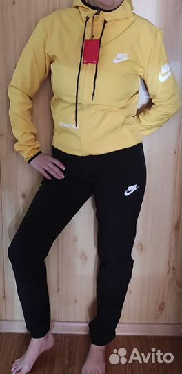 Спортивный костюм reebok Nike