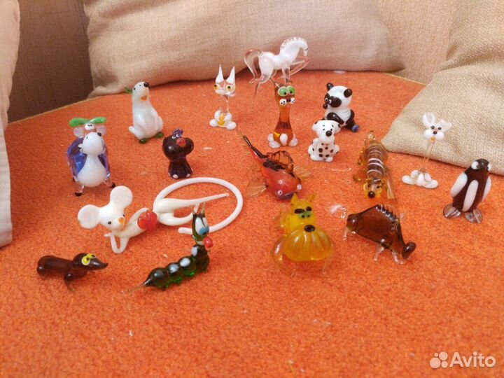 Стеклянные фигурки