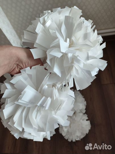 Помпоны (Чир лидинг )