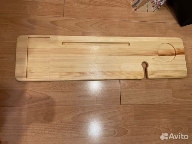 Деревянный столик в ванну