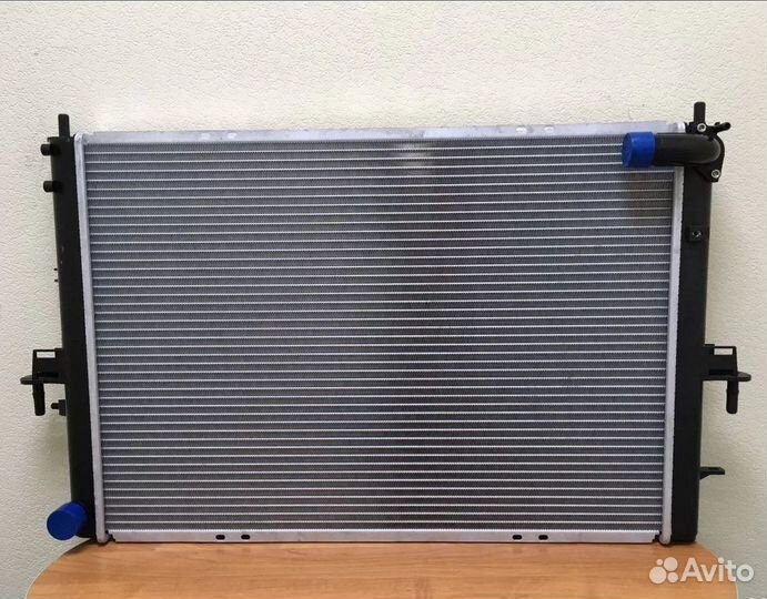 Радиатор охлаждения Rover 75