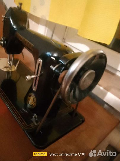 Швейная машина textima