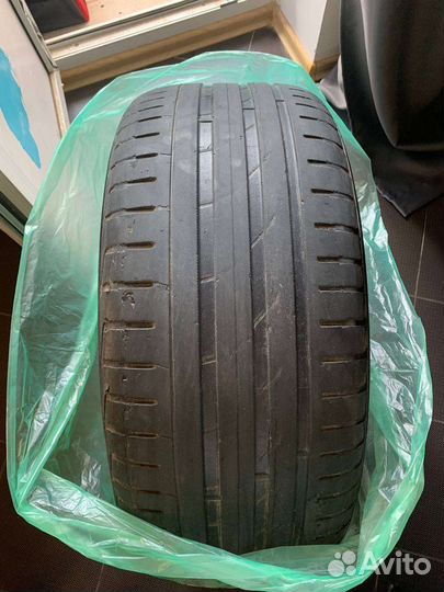 Nokian Tyres Hakka Black SUV 265/45 R21