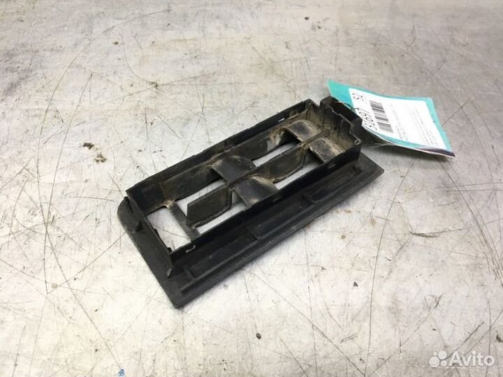 Накладка блока управления стеклоподъемниками Audi