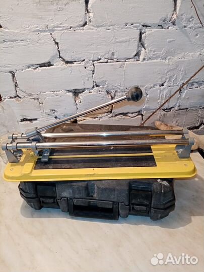 Продаю плиткорез