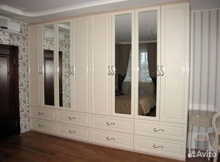 Стенка в гостиную