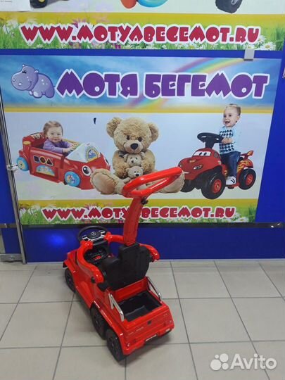 Детский толокар-электромобиль 3в1 красный