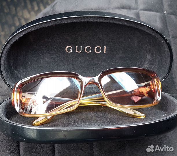 Солнцезащитные очки Gucci