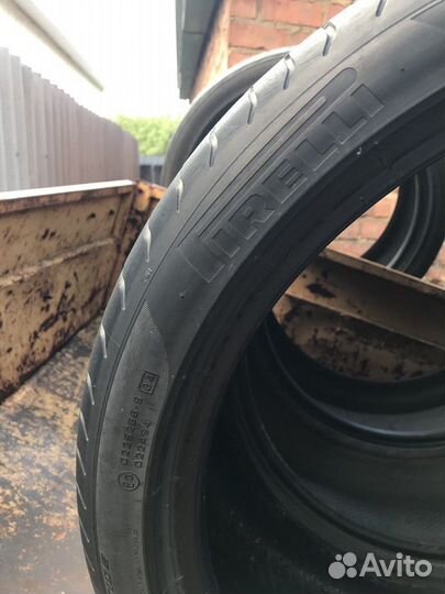 Pirelli P Zero 265/35 R20 99Y
