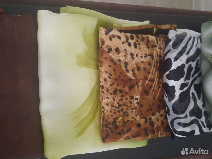 Платки, шарфы