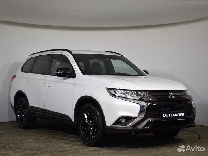 Mitsubishi Outlander 2.0 CVT, 2022