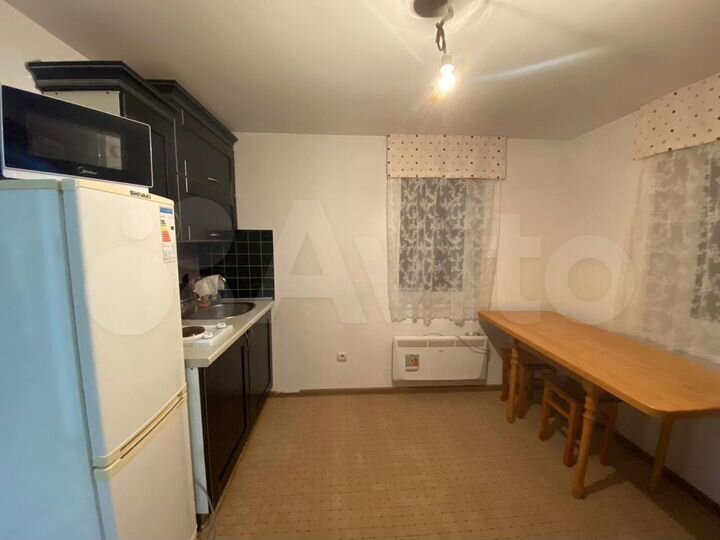 Дом 45 м² на участке 8 сот.