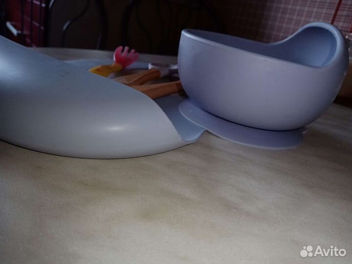 Силиконовая детская посуда