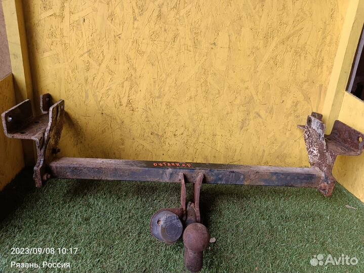 Фаркоп на mitsubishi outlander 1