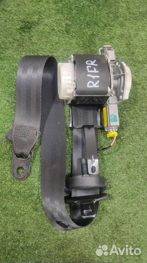 Ремень безопасности передний правый Ford Fiesta