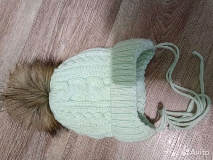 Зимняя шапка девочке (натуральный помпон)