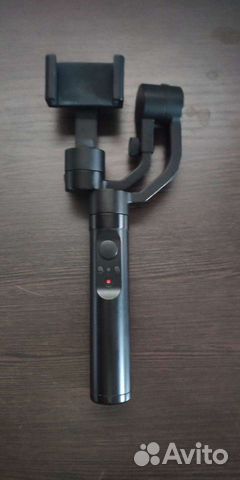 Электрический стабилизатор для смартфонов YI