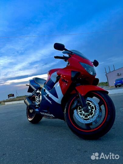 Honda cbr600 f4