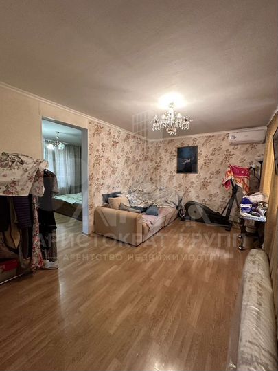 4-к. квартира, 72 м², 2/2 эт.