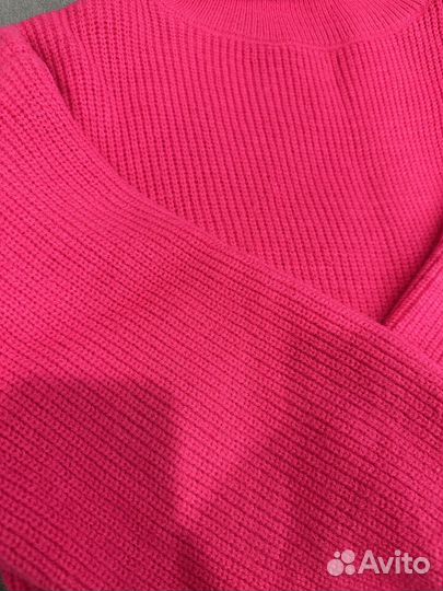 Свитер женский