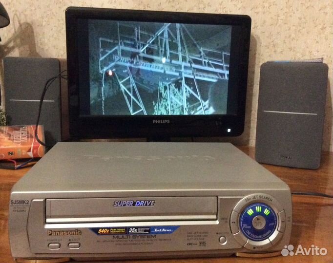 Видеомагнитофон Panasonic