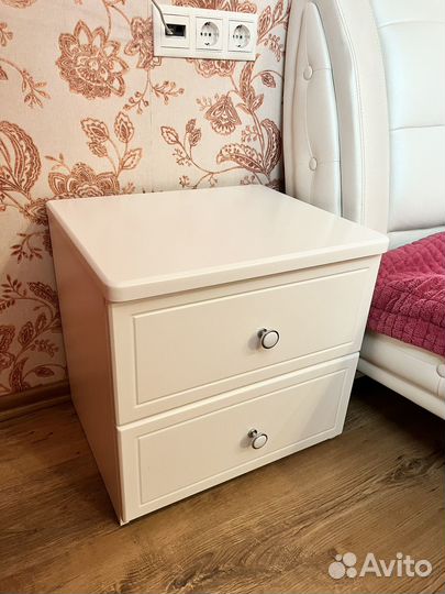 Тумба тумбочки