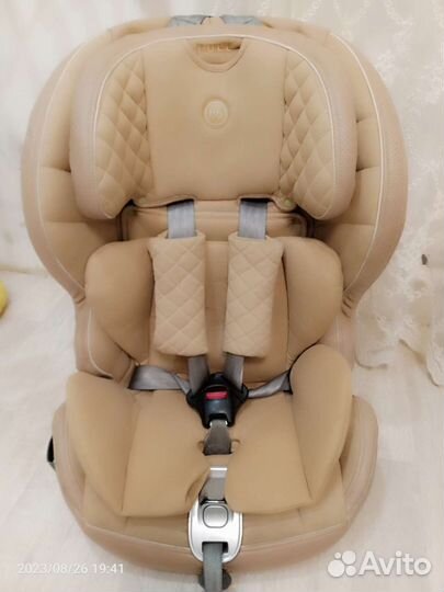 Автомобильное кресло izofix