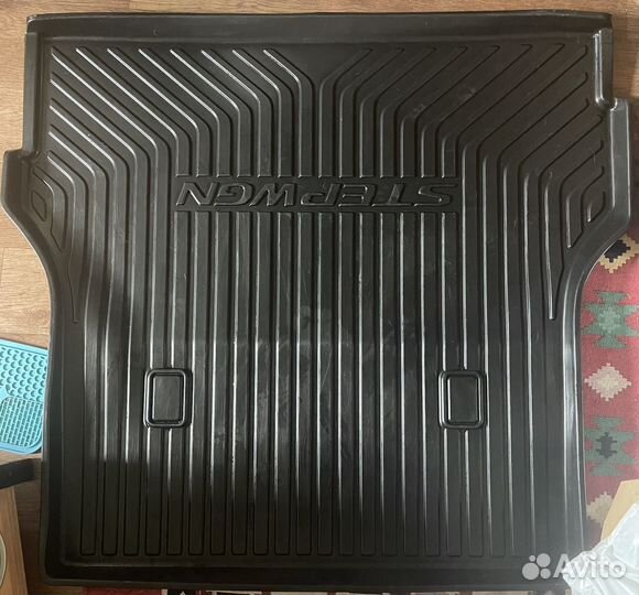 Коврик оригинал honda Stepwagn