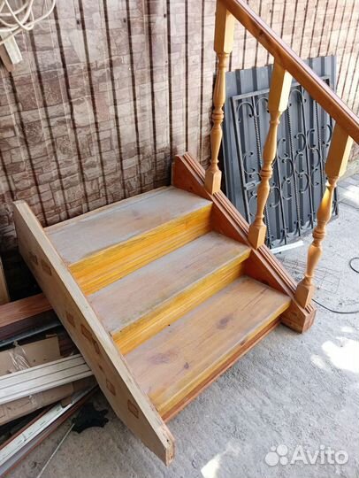 Лестница деревянная бу готовая