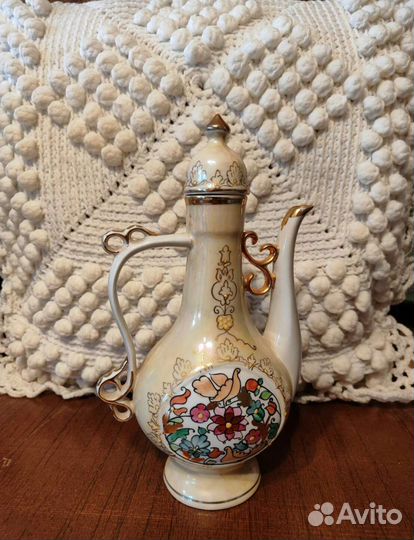 Графин фарфоровый