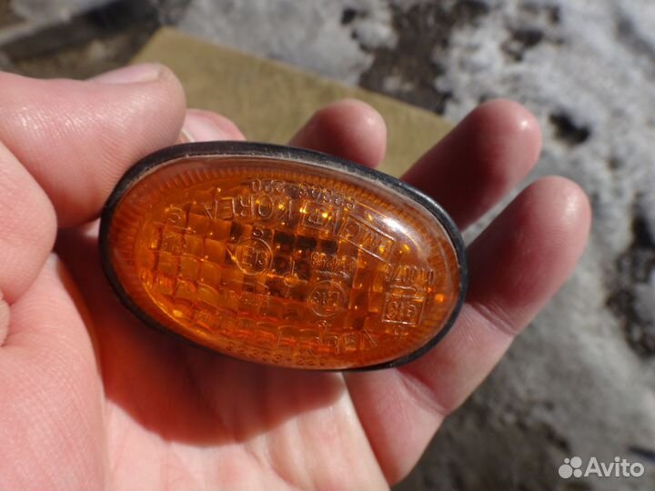 Элантра повторитель поворота в крыло Elantra 95-20